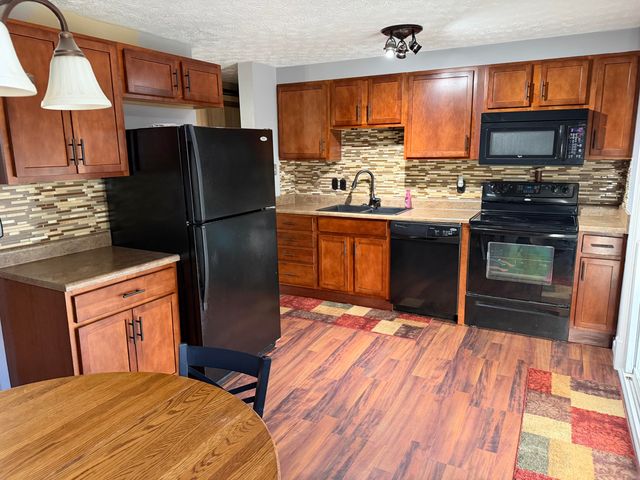 6103 Spicewood Avenue, Florence, KY 41042