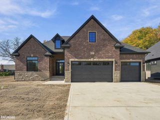 54227 Romeo Plank Road, Macomb, MI 48042
