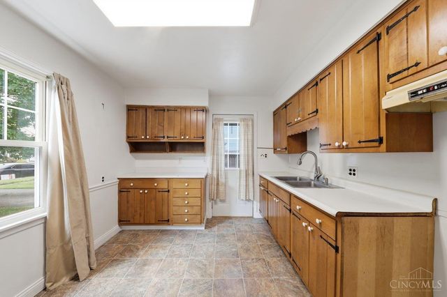 911 Ellen Drive, Middletown, OH 45042