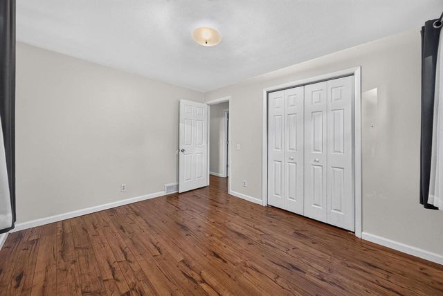 2516 N SUMMIT STREET, Appleton, WI 54914