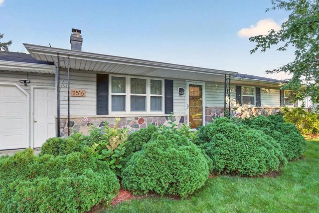 2516 N SUMMIT STREET, Appleton, WI 54914