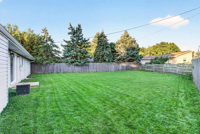 2516 N SUMMIT STREET, Appleton, WI 54914