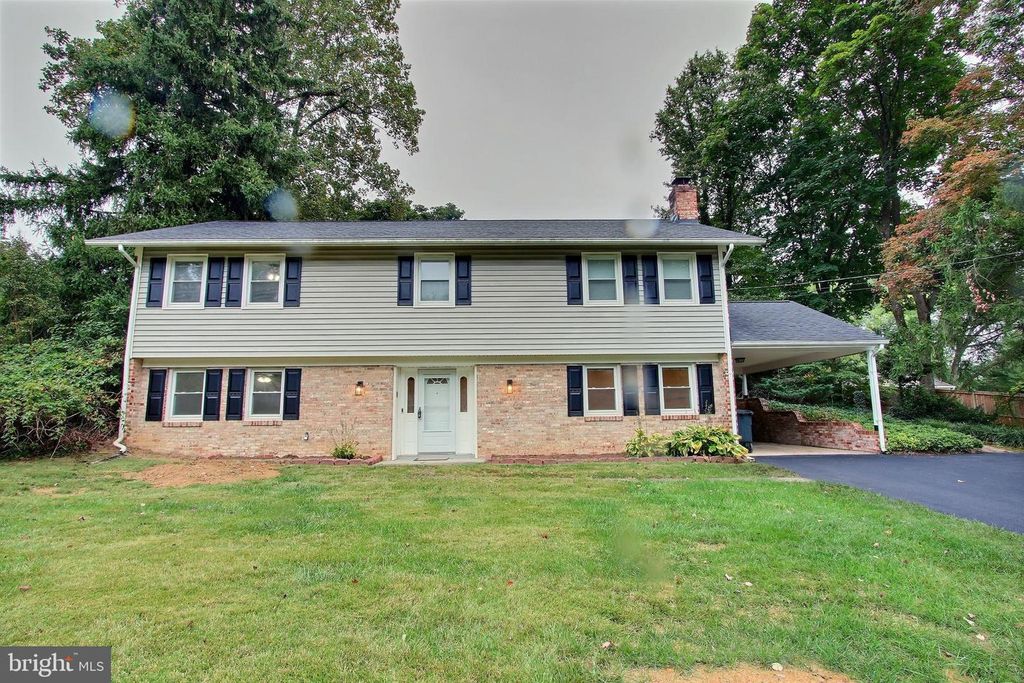 17805 PARK MILL DR, Derwood, MD 20855