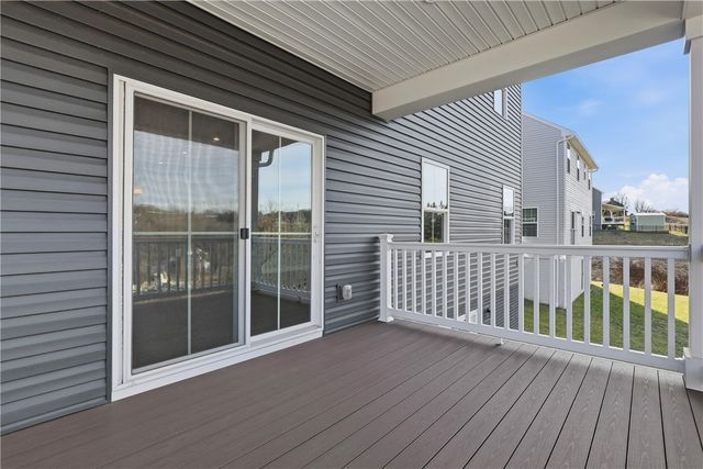 4 Dana Dr, Findlay Twp, PA 15108