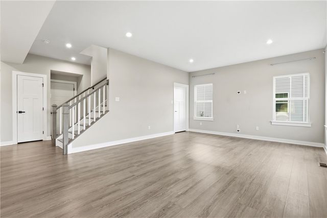 4 Dana Dr, Findlay Twp, PA 15108