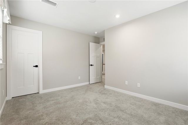 4 Dana Dr, Findlay Twp, PA 15108