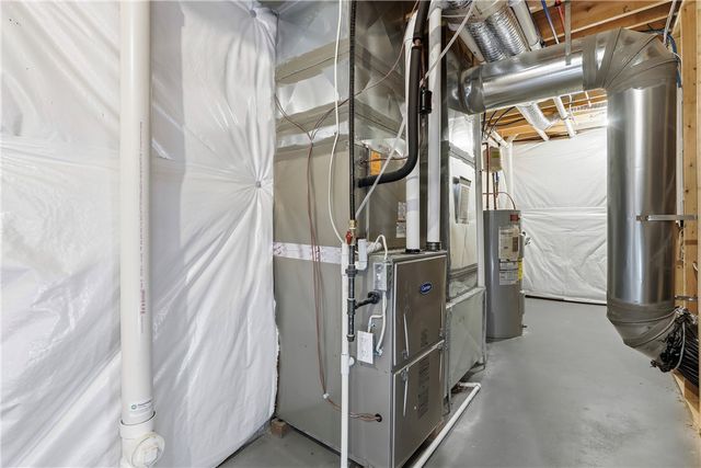 4 Dana Dr, Findlay Twp, PA 15108