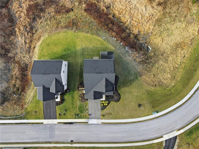 4 Dana Dr, Findlay Twp, PA 15108