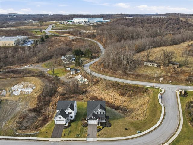 4 Dana Dr, Findlay Twp, PA 15108