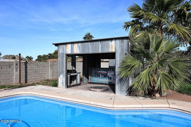 902 N 96TH Street, Mesa, AZ 85207