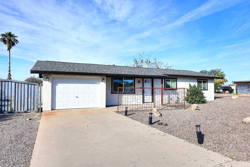902 N 96TH Street, Mesa, AZ 85207
