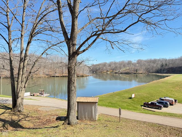 138 Schores Lane, Bedford, IN 47421