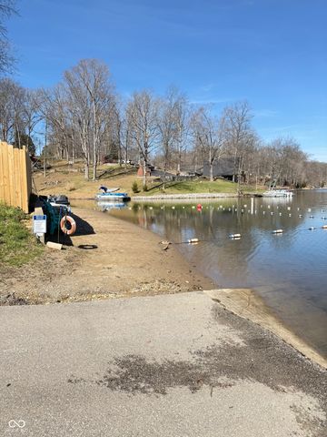 138 Schores Lane, Bedford, IN 47421