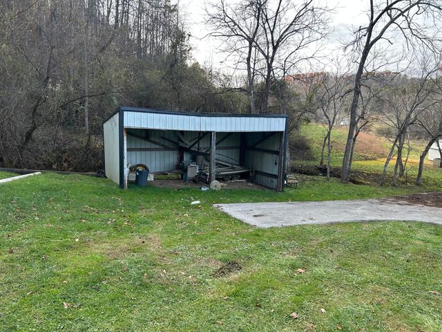 319 Highway 472 Highway, Manchester, KY 40962