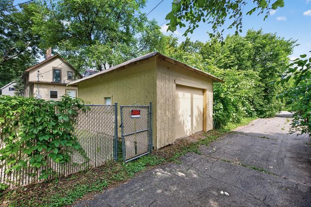 1094 Kent Street, Saint Paul, MN 55117