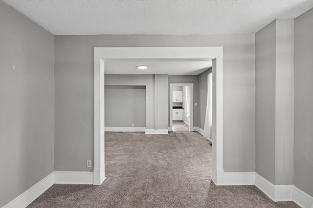 1094 Kent Street, Saint Paul, MN 55117
