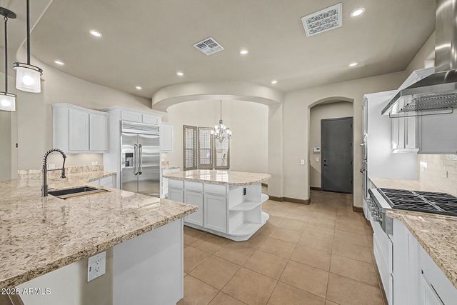 3155 E BLACKHAWK Court, Gilbert, AZ 85298