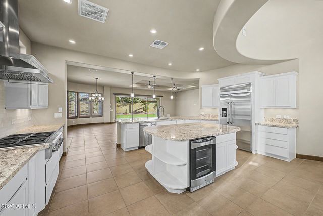 3155 E BLACKHAWK Court, Gilbert, AZ 85298
