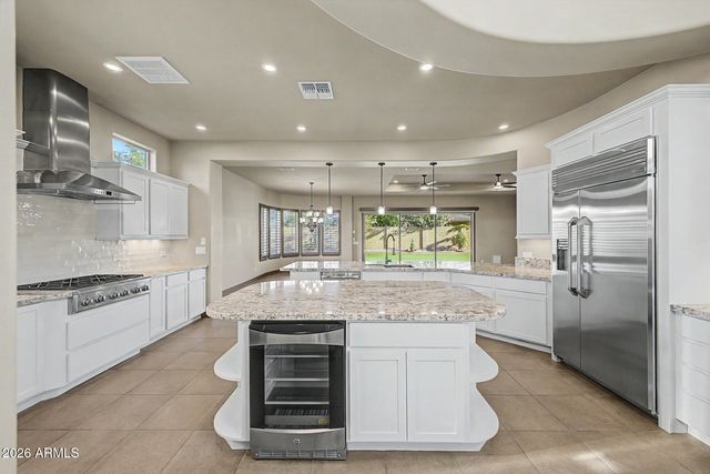 3155 E BLACKHAWK Court, Gilbert, AZ 85298