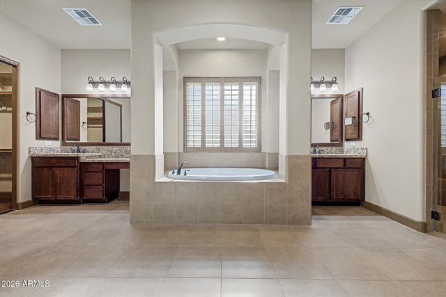 3155 E BLACKHAWK Court, Gilbert, AZ 85298