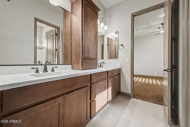3155 E BLACKHAWK Court, Gilbert, AZ 85298