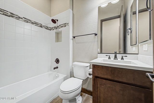 3155 E BLACKHAWK Court, Gilbert, AZ 85298