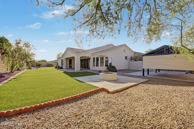 3155 E BLACKHAWK Court, Gilbert, AZ 85298
