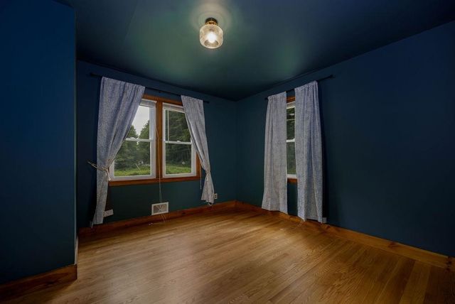 6 Sycamore Street, Brattleboro, VT 05301