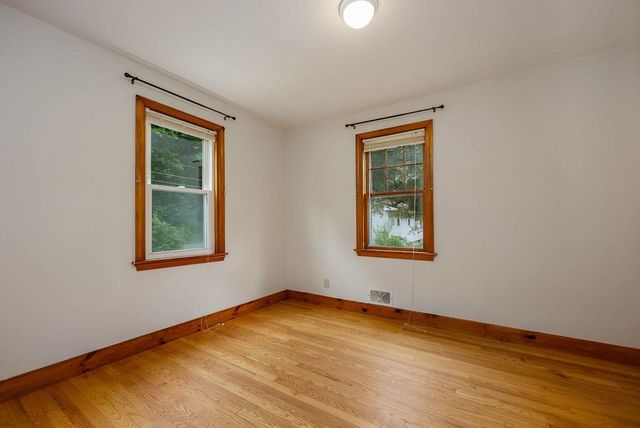6 Sycamore Street, Brattleboro, VT 05301
