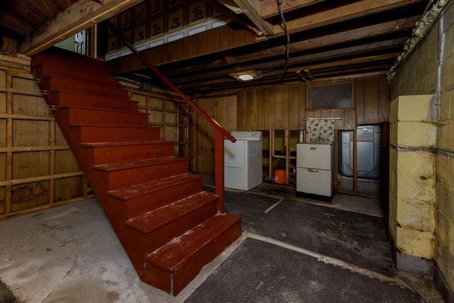 6 Sycamore Street, Brattleboro, VT 05301