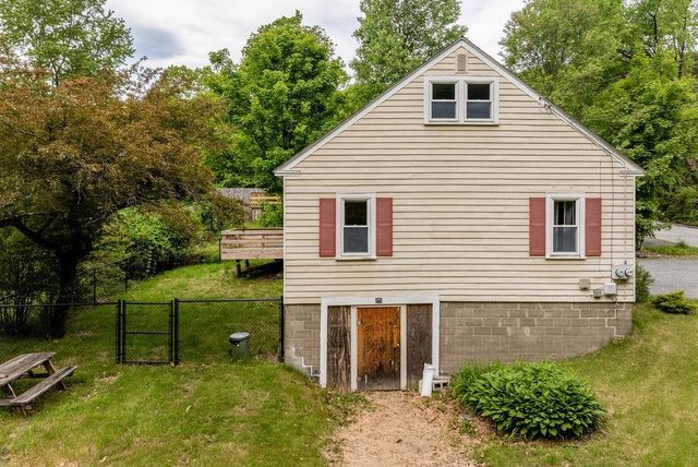 6 Sycamore Street, Brattleboro, VT 05301