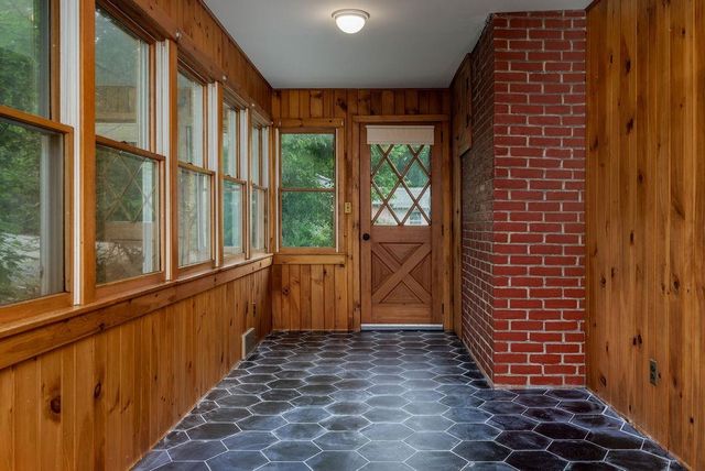 6 Sycamore Street, Brattleboro, VT 05301