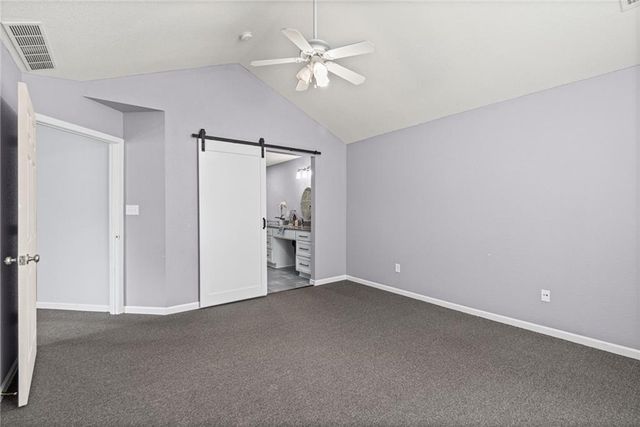 6147 NE KENSINGTON Drive 26B, Lee's Summit, MO 64064
