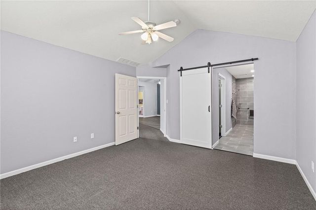 6147 NE KENSINGTON Drive 26B, Lee's Summit, MO 64064