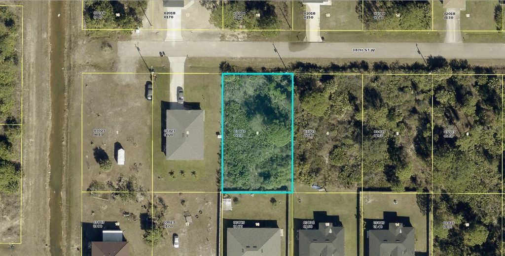 3013 38TH STREET W, Lehigh Acres, FL 33971