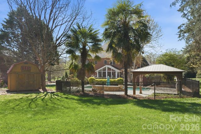 6119 Highview Road, Matthews, NC 28104