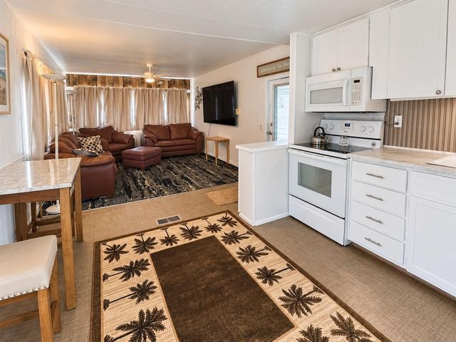 2113 ILLINOIS AVENUE, Bradenton, FL 34207