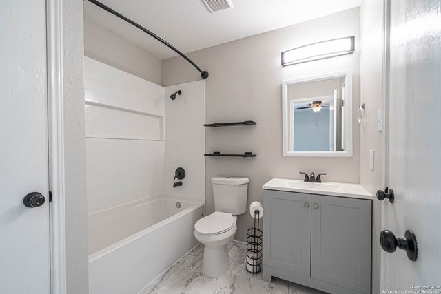 423 Golden Walk, San Antonio, TX 78227