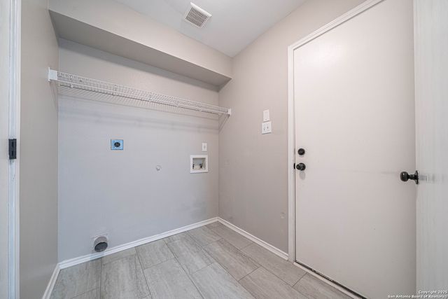 423 Golden Walk, San Antonio, TX 78227