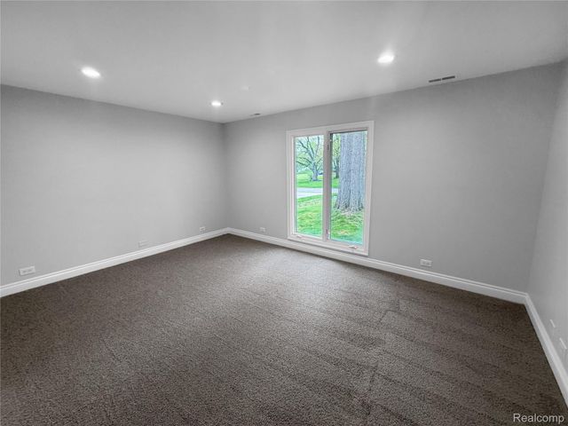 35854 Castlemeadow Drive, Farmington Hills, MI 48335