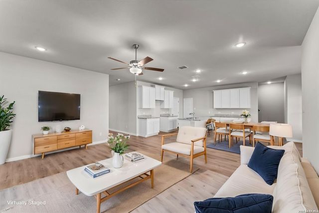 8211 Foxtail Fork, San Antonio, TX 78222