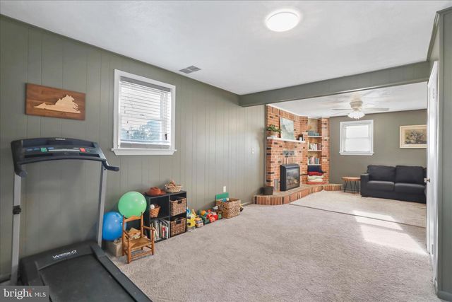 1832 RIDGEWAY RD, Front Royal, VA 22630