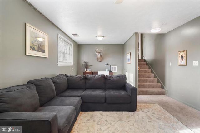 1832 RIDGEWAY RD, Front Royal, VA 22630