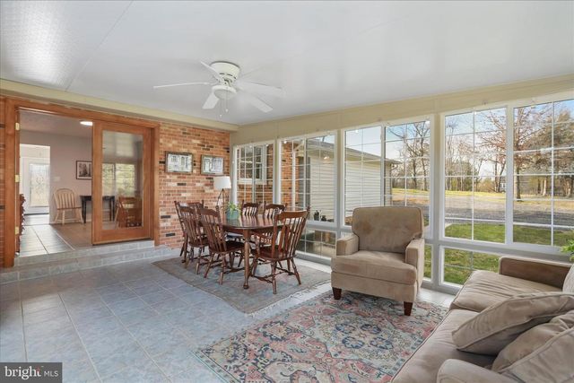 1832 RIDGEWAY RD, Front Royal, VA 22630