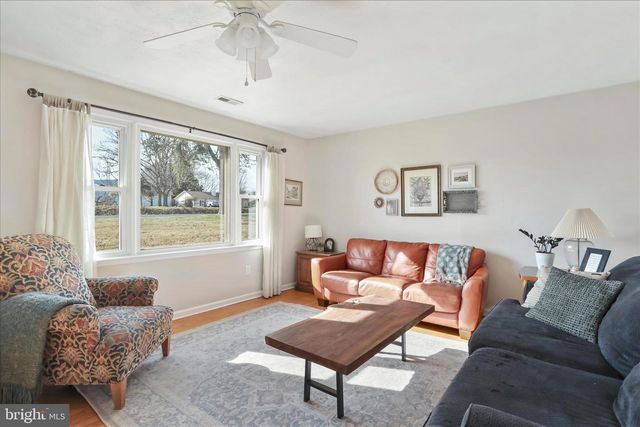 1832 RIDGEWAY RD, Front Royal, VA 22630