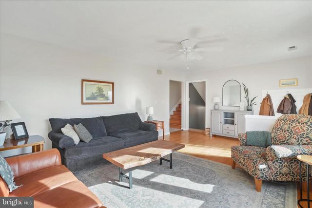 1832 RIDGEWAY RD, Front Royal, VA 22630