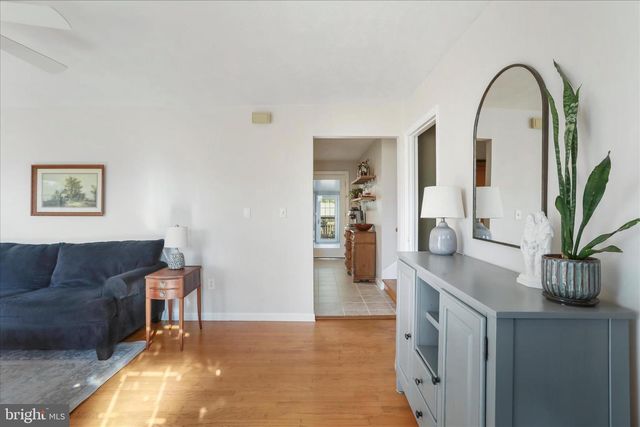 1832 RIDGEWAY RD, Front Royal, VA 22630