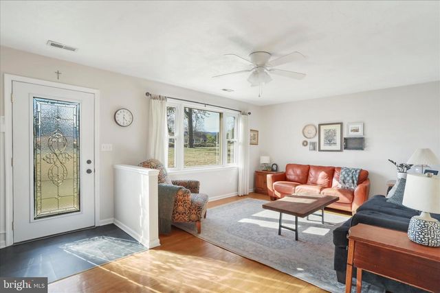 1832 RIDGEWAY RD, Front Royal, VA 22630