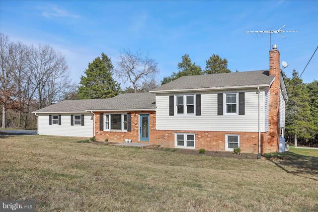 1832 RIDGEWAY RD, Front Royal, VA 22630