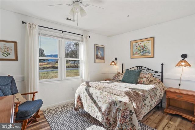 1832 RIDGEWAY RD, Front Royal, VA 22630